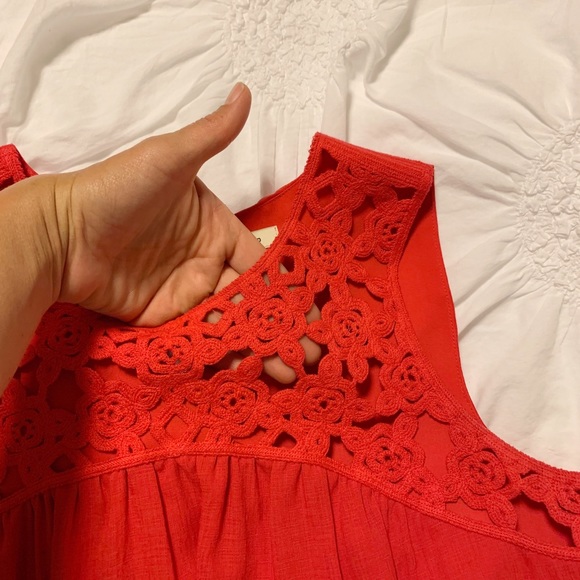 Max Studio Red Daisy Crocheted Tent Dress - Picture 7 of 9